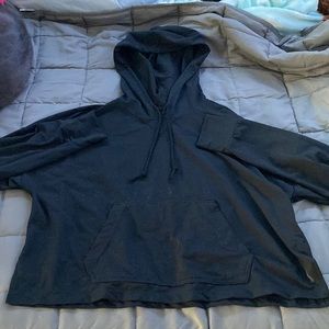 Black long sleeve hooded crop